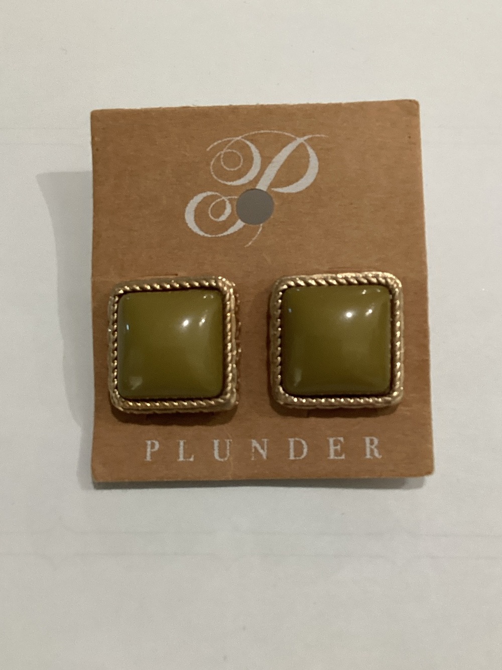 Plunder Olive‎ Square Stud Earrings with Gold Rope Frame